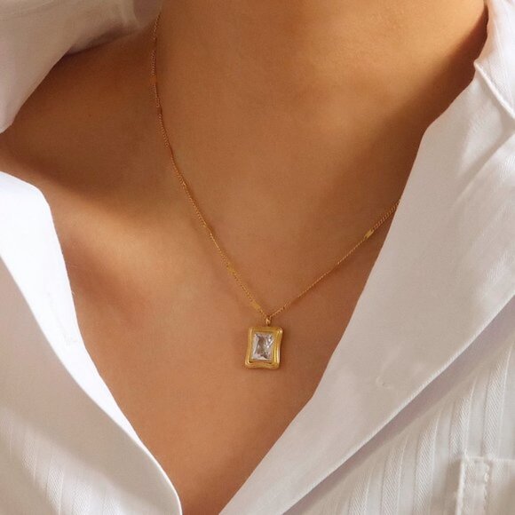 NEW 18K Gold Plated Radiant Cut Diamond Square Pendant Necklace - Picture 2 of 8
